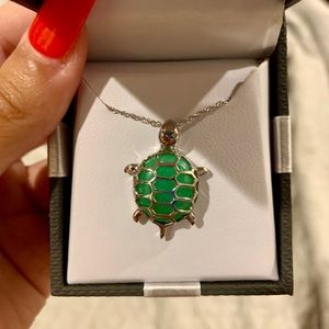 Sterling Silver Jade Turtle Pendant NEW